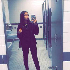 Meet your Posher, Karroleen